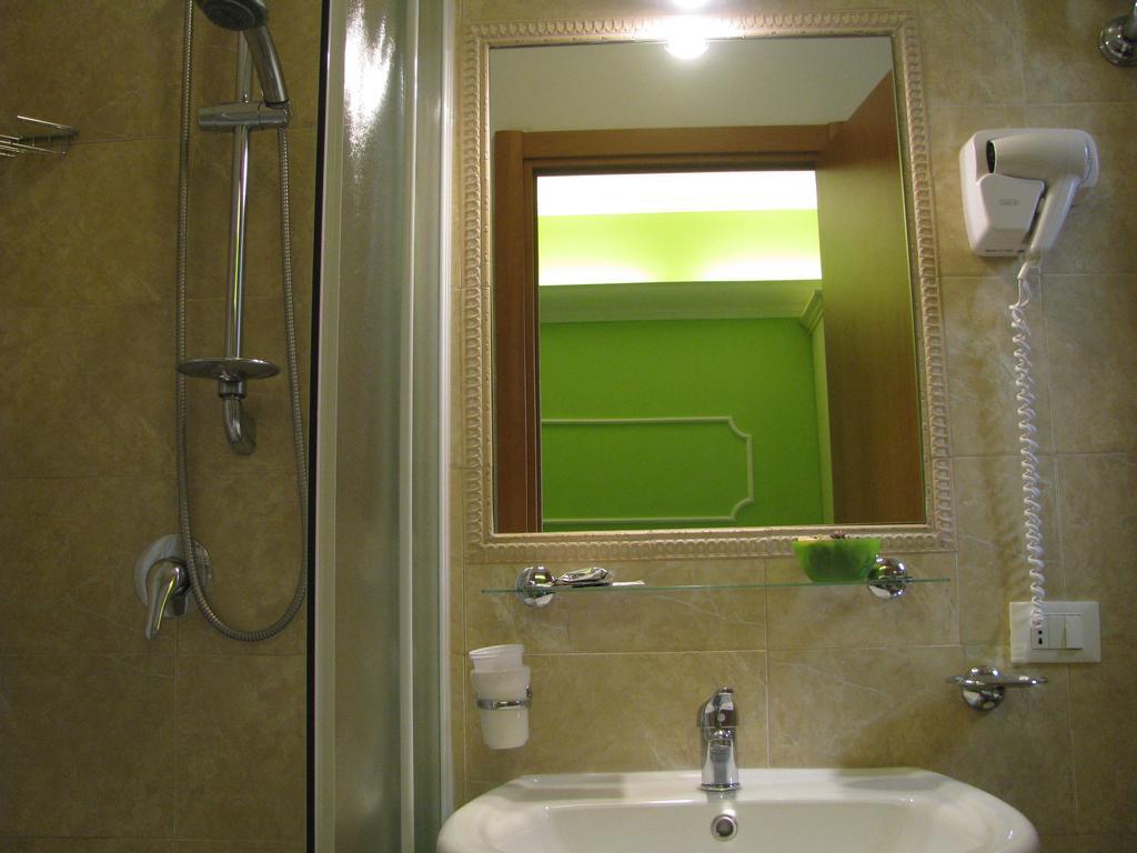Tiffany Roma Suite Phòng bức ảnh